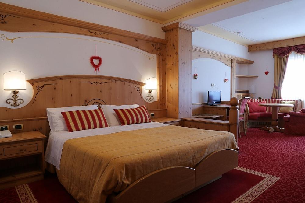 Hotel Belvedere Srl Fai della Paganella Dış mekan fotoğraf