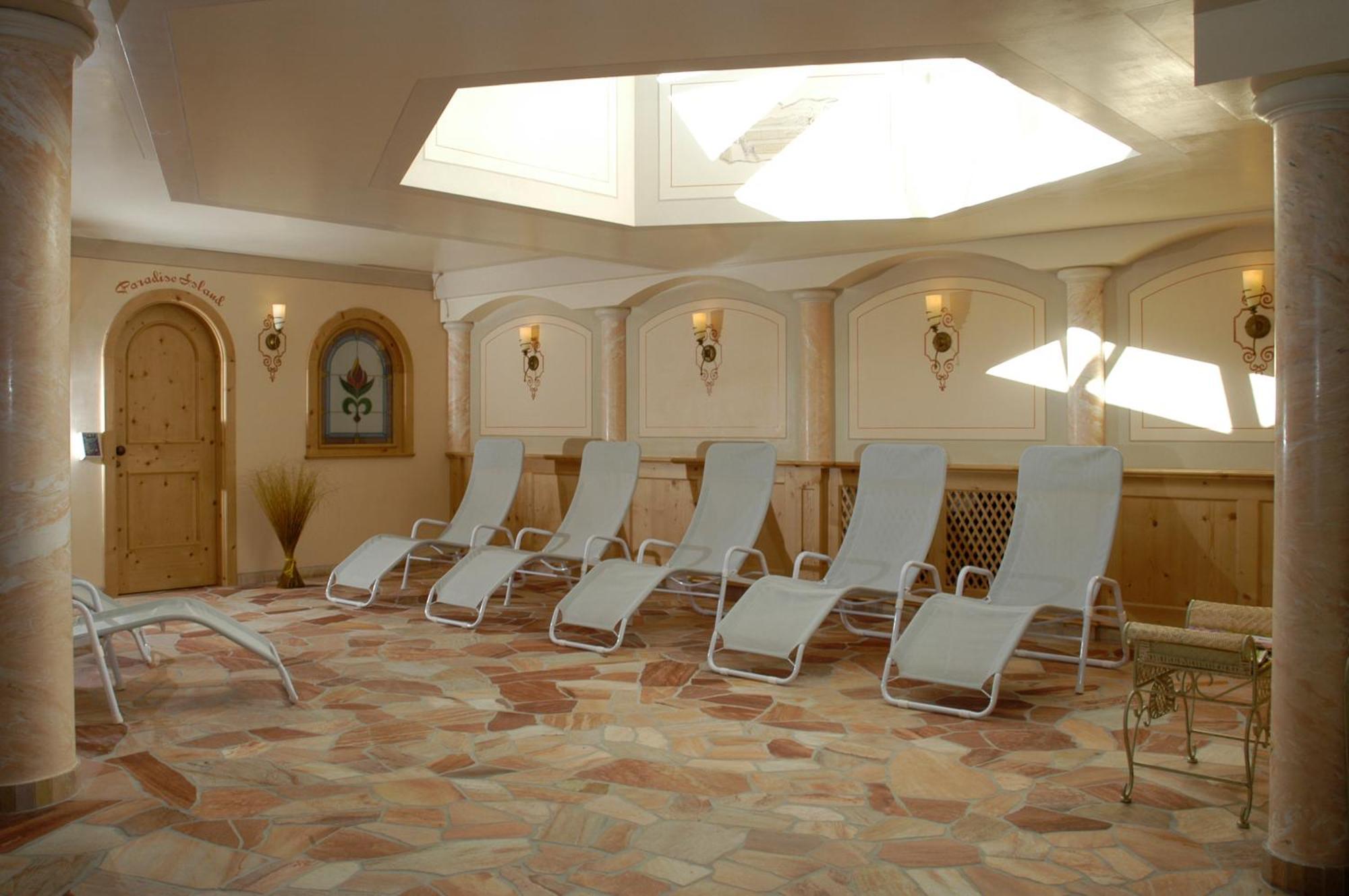 Hotel Belvedere Srl Fai della Paganella Dış mekan fotoğraf