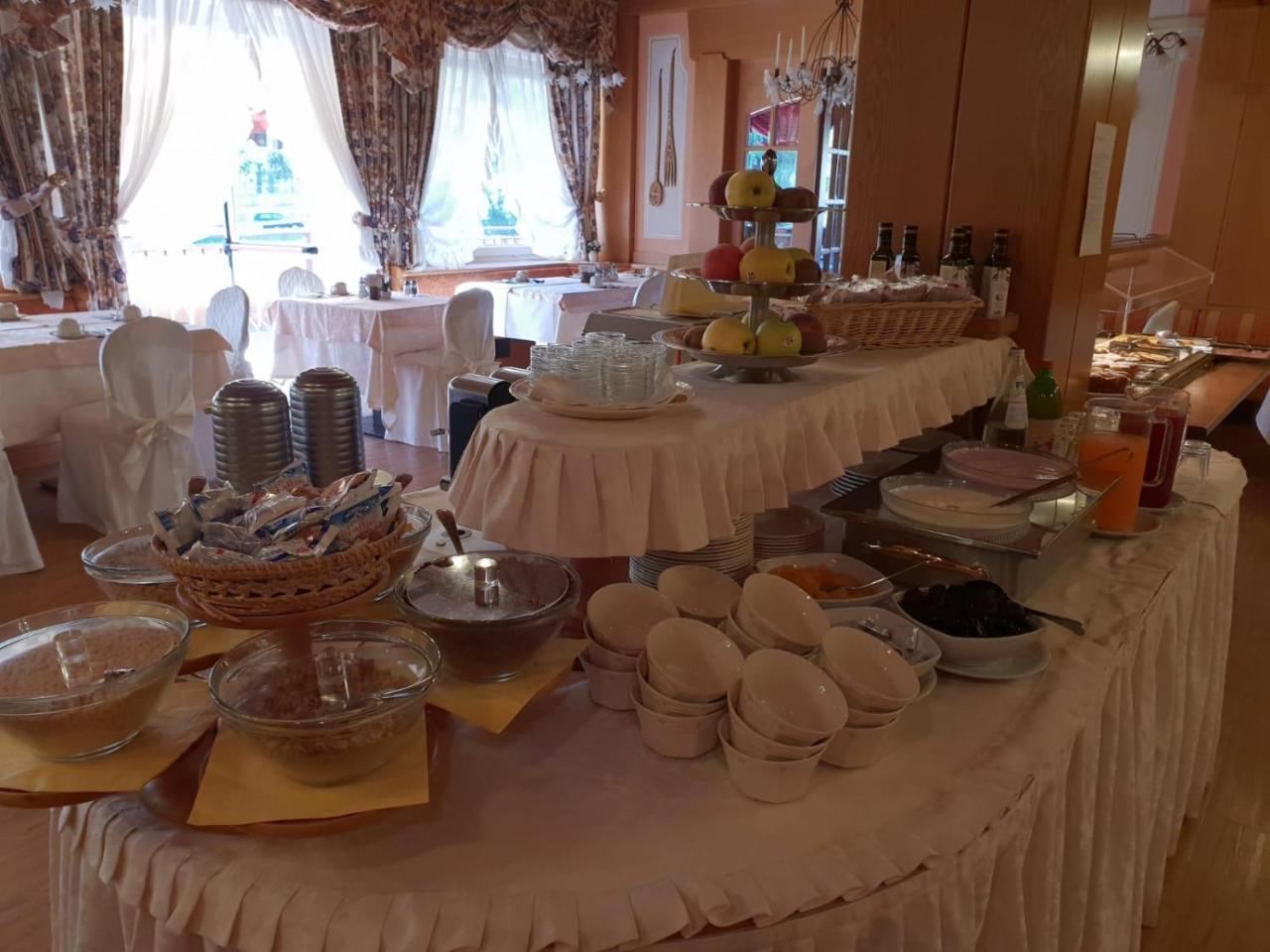 Hotel Belvedere Srl Fai della Paganella Dış mekan fotoğraf