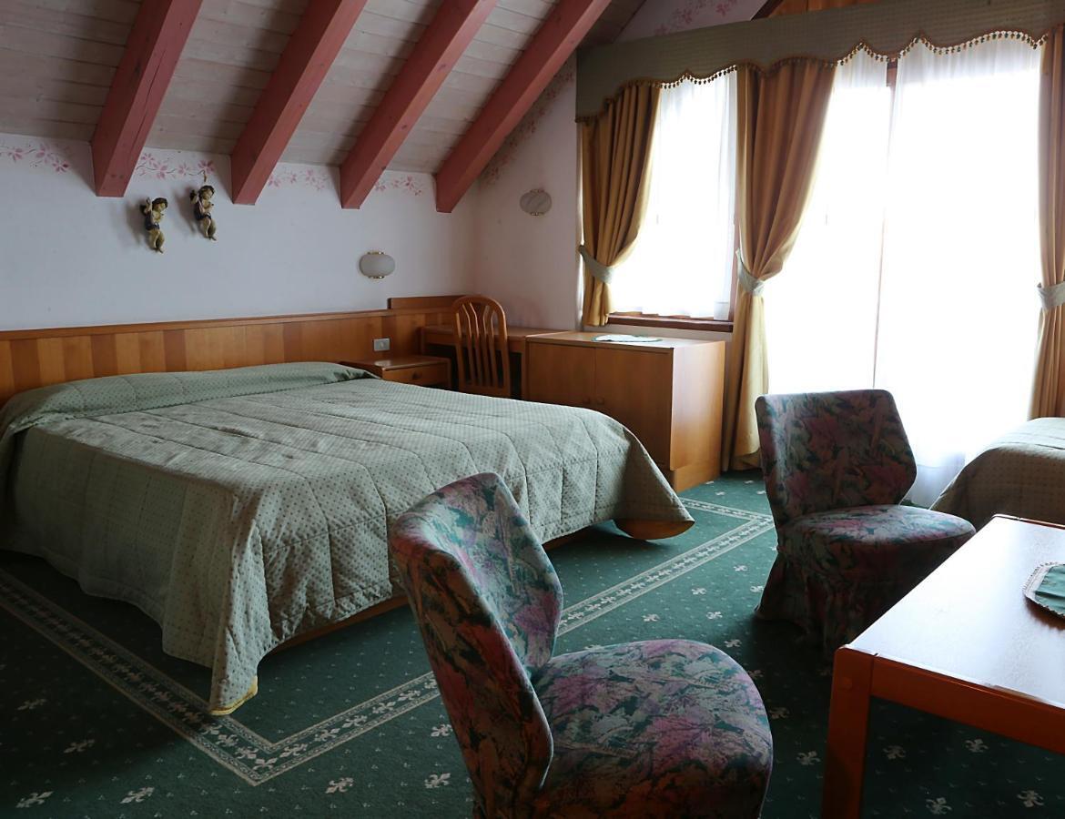 Hotel Belvedere Srl Fai della Paganella Dış mekan fotoğraf