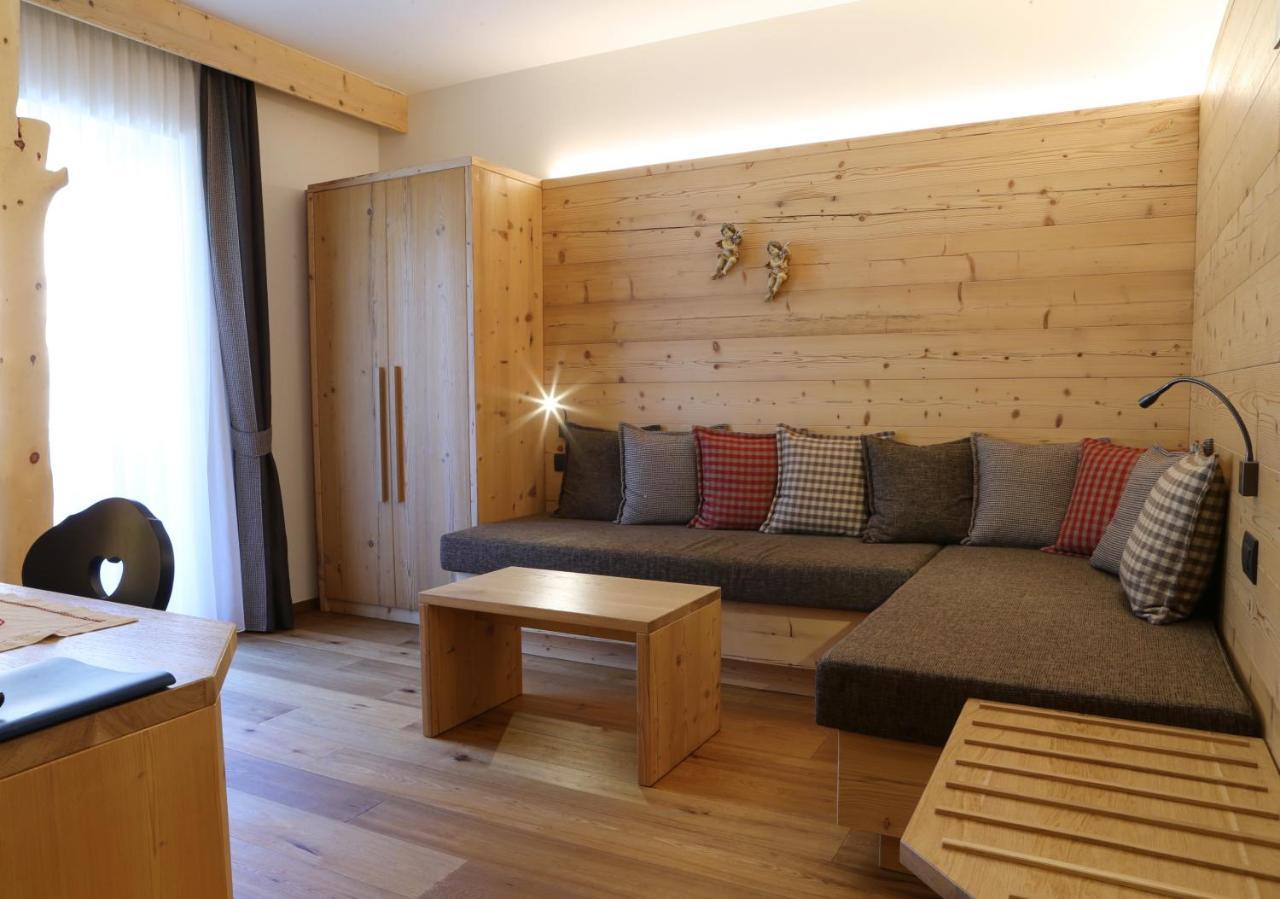 Hotel Belvedere Srl Fai della Paganella Dış mekan fotoğraf